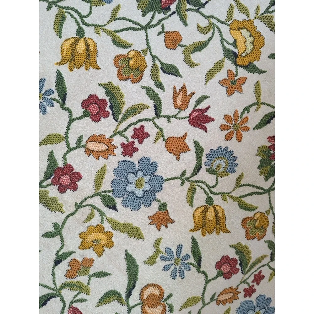 Gorgeous Stitched‎ Embroidered Floral Tablecloth Vintage 44x95